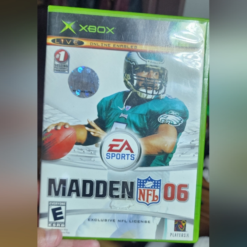 XBOX EUC MADDEN NFL 06 VIDEO GAME
